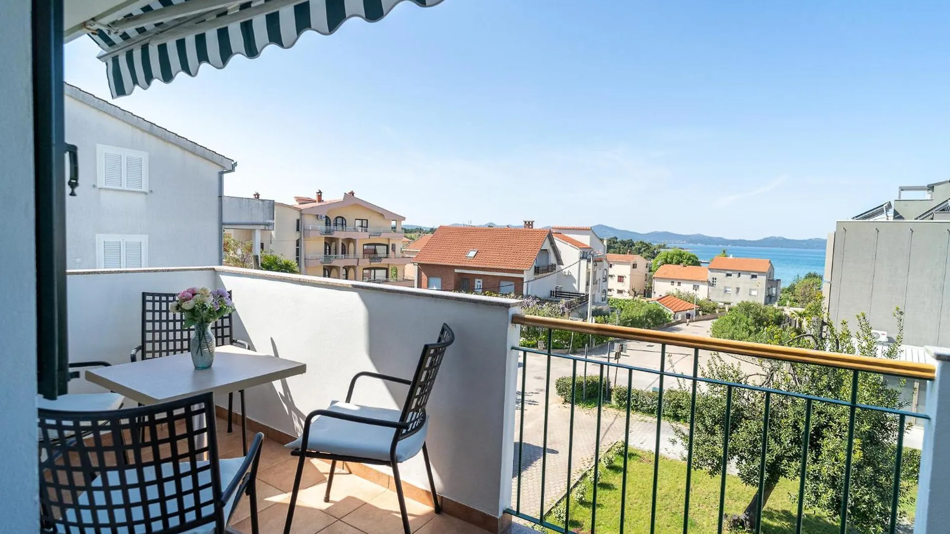 Zadar Leisure Suites 0*,